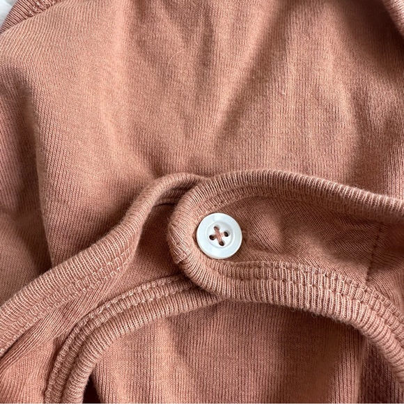 Kate Quinn | Red Brown Organic Cotton Button Bib | One Size - Picture 5 of 7